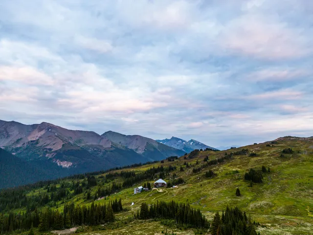 Purcell Mountain Lodge