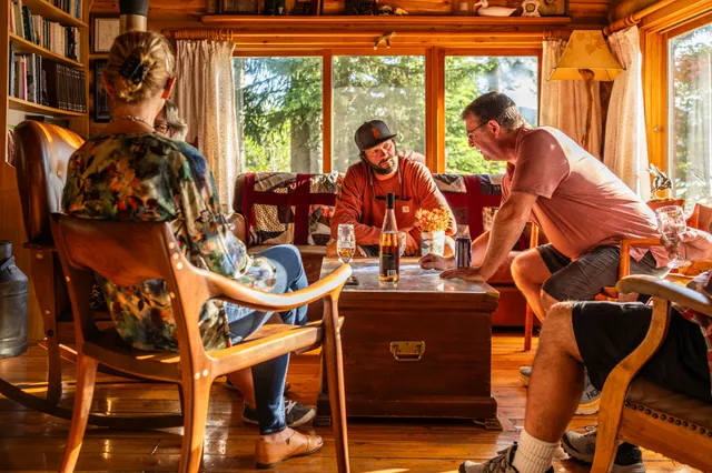 Caverhill Fishing Lodge