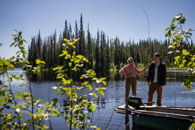 Caverhill Fishing Lodge