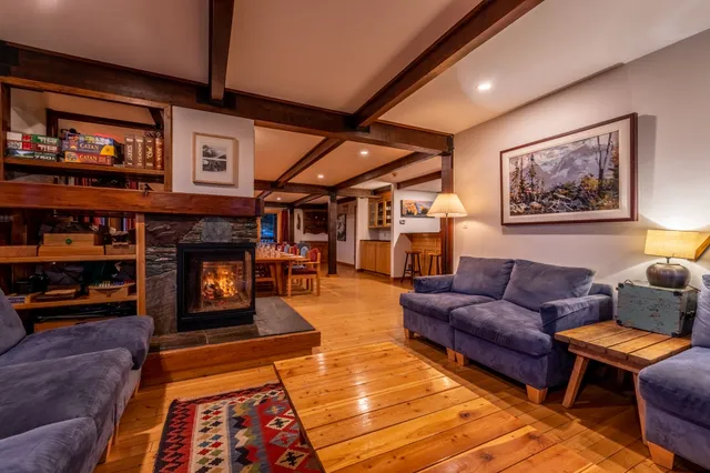 Purcell Mountain Lodge