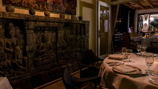 Julian’s, the hotel’s Relais & Châteaux bistro